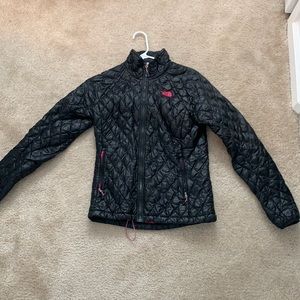Women’s North Face Jacket size small